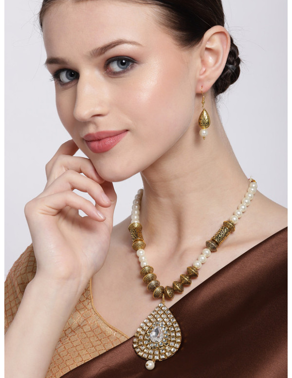 Jewels Galaxy Designer Kundan & Pearl Gold Pla...